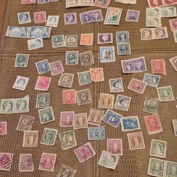 Lot of one hundred used canadian stamps, 1960s