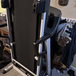Free Working Treadmill 