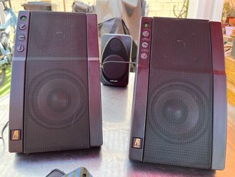 Vintage x2 AR Acoustic Research Powered Partner 570 Stereo Speakers Matched Pair d