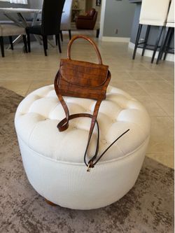 Crossbody bag
