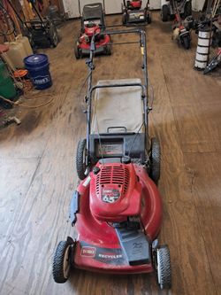 Toro Recycler 22" Self-Propelled Lawn Mower w/ Bagger