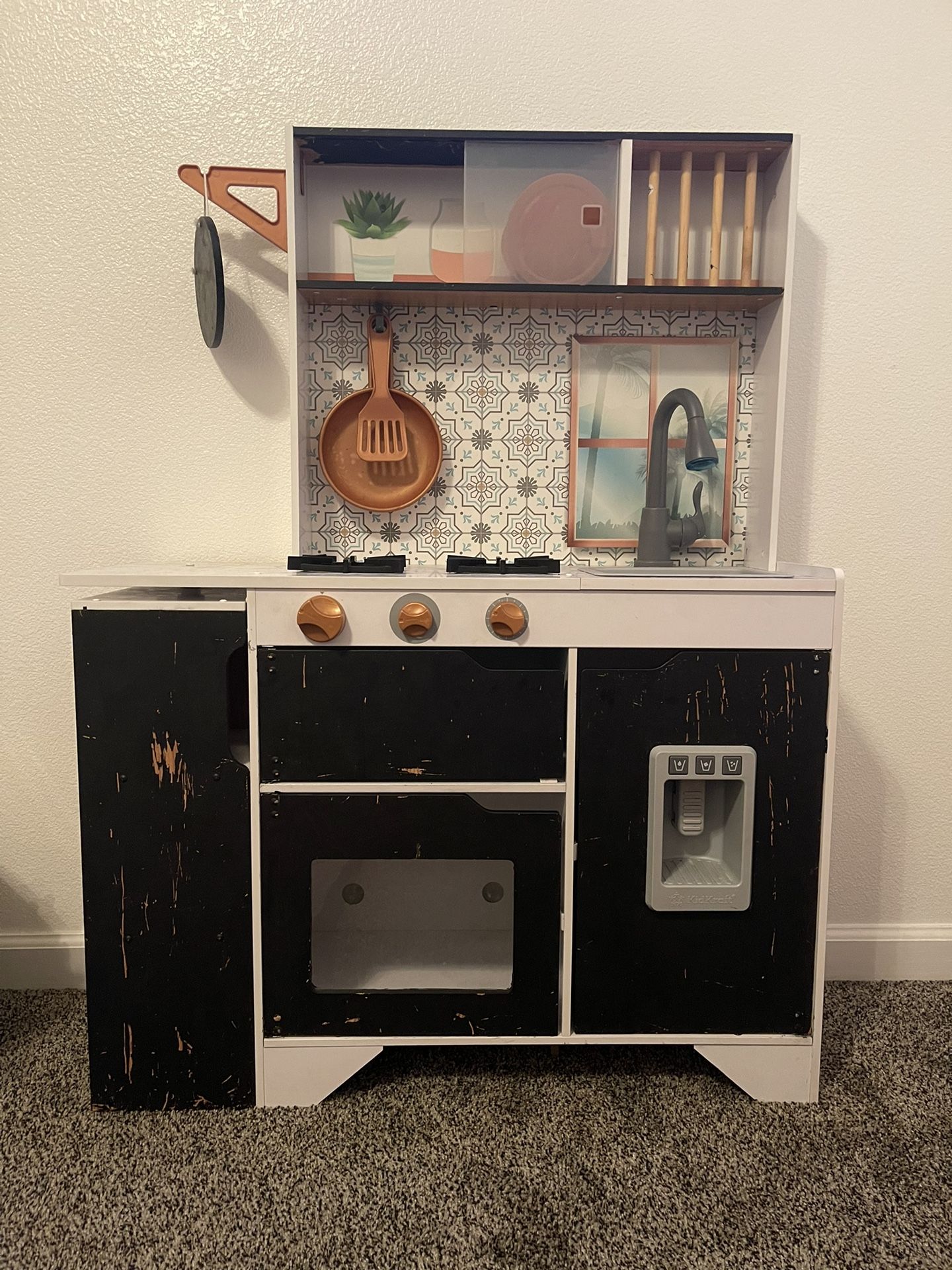Play Kitchen