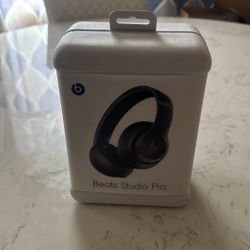 Beats Studio Pro New Never Open 160$