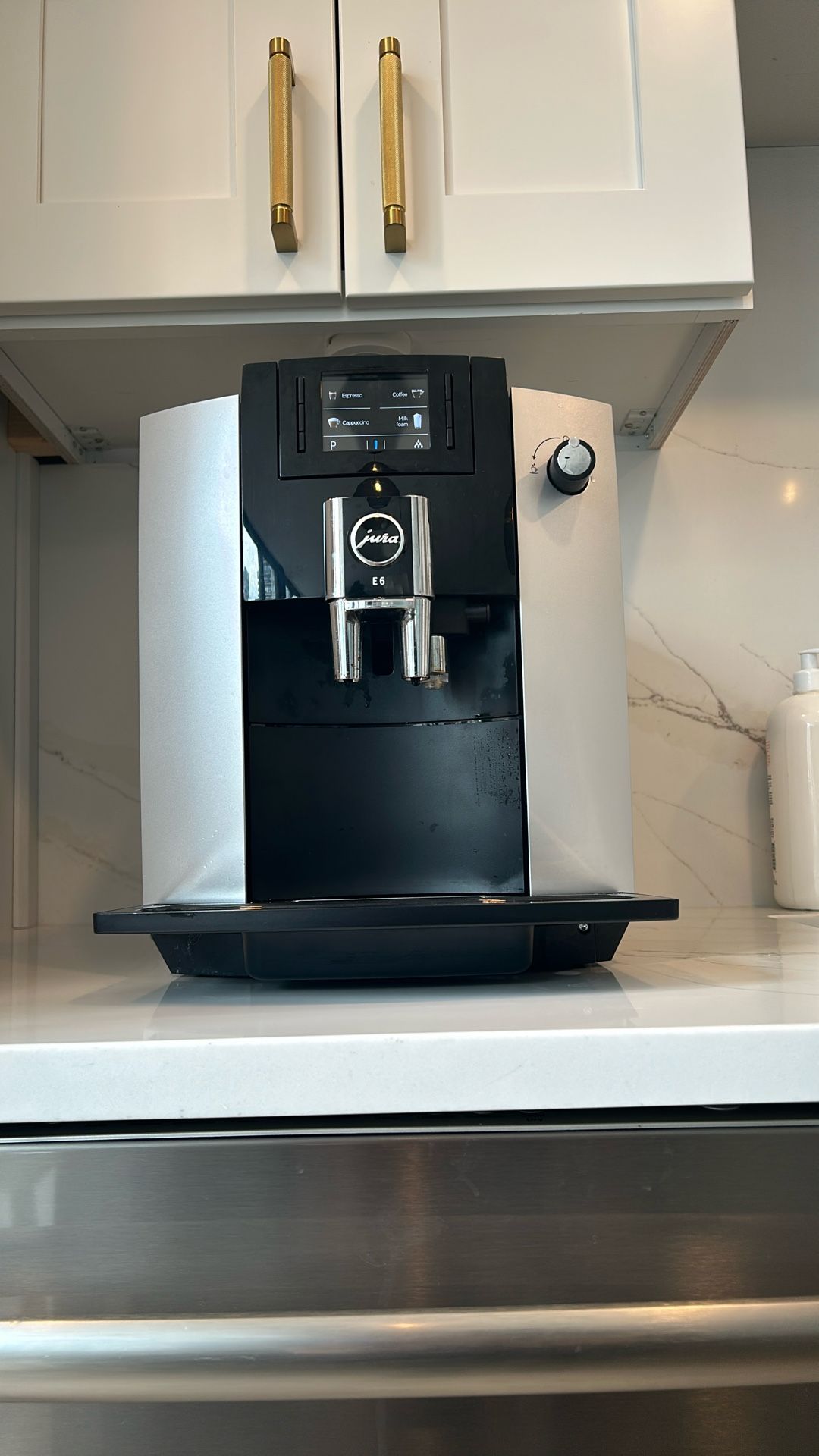 JURA E6 Fully Automatic Espresso Machine 