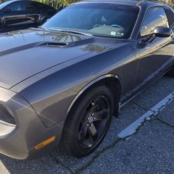 2013 Dodge Challenger V6