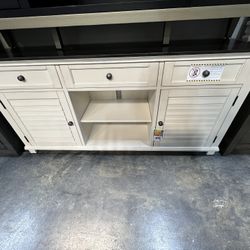 TV Console w/ drawers 