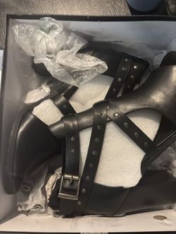 Women’s Shoes
