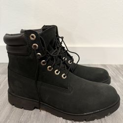 Brand New Timberlands 6 Inch boots Men’s Size 9.5