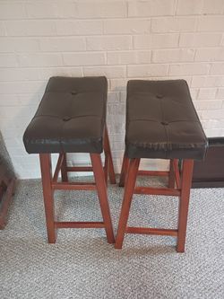 2 Stools