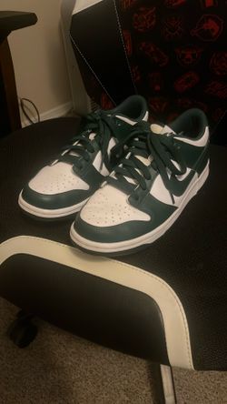 Nike Dunk Low Retro - Michigan State colorway - Boys Size 6.5Y