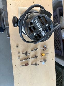 Porter-Cable Router with Router Bits