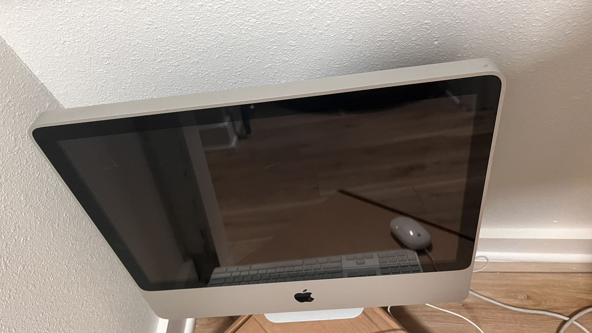 iMac (20-inch, Mid 2009) ( Not Turning On Just Beeps)