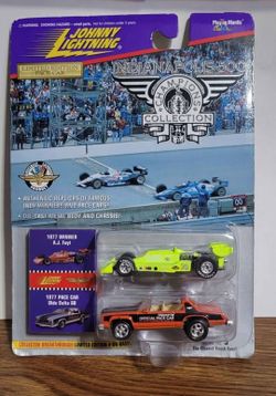 Johnny Lightning Indianapolis 500 Die-Cast 2-Car Set