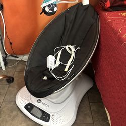 4moms MamaRoo Baby Swing