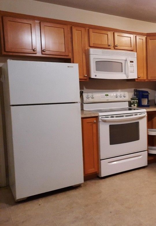 White Electric Oven