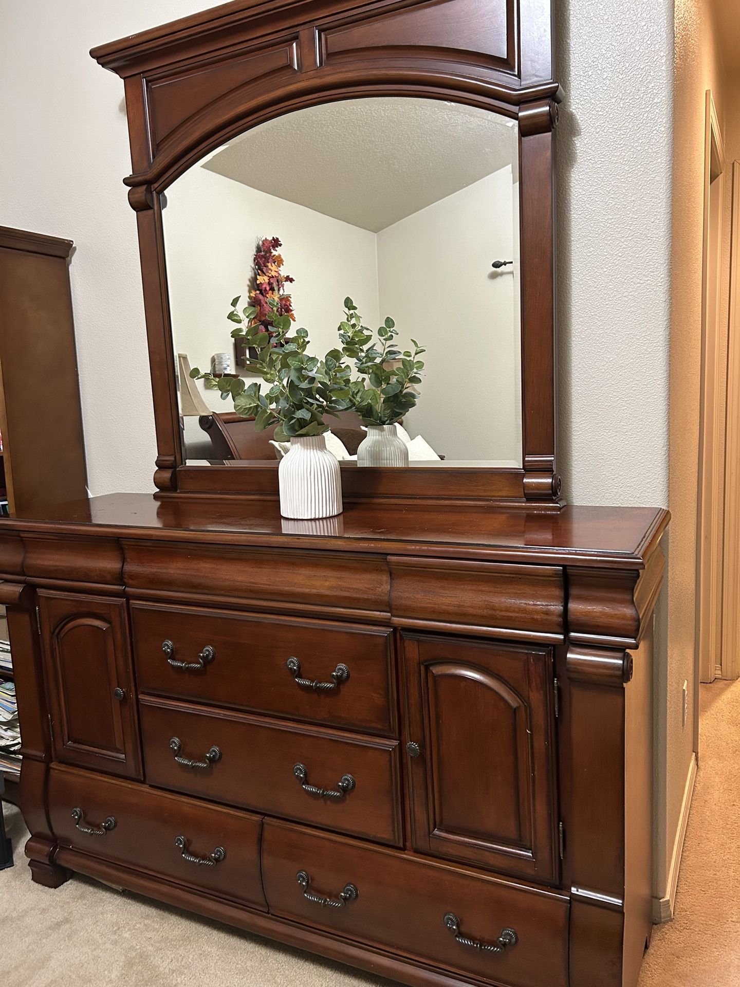 Beautiful Solid Wood Dresser with Mirror 