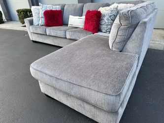 Gorgeous gray Ashley’s sectional couch !!