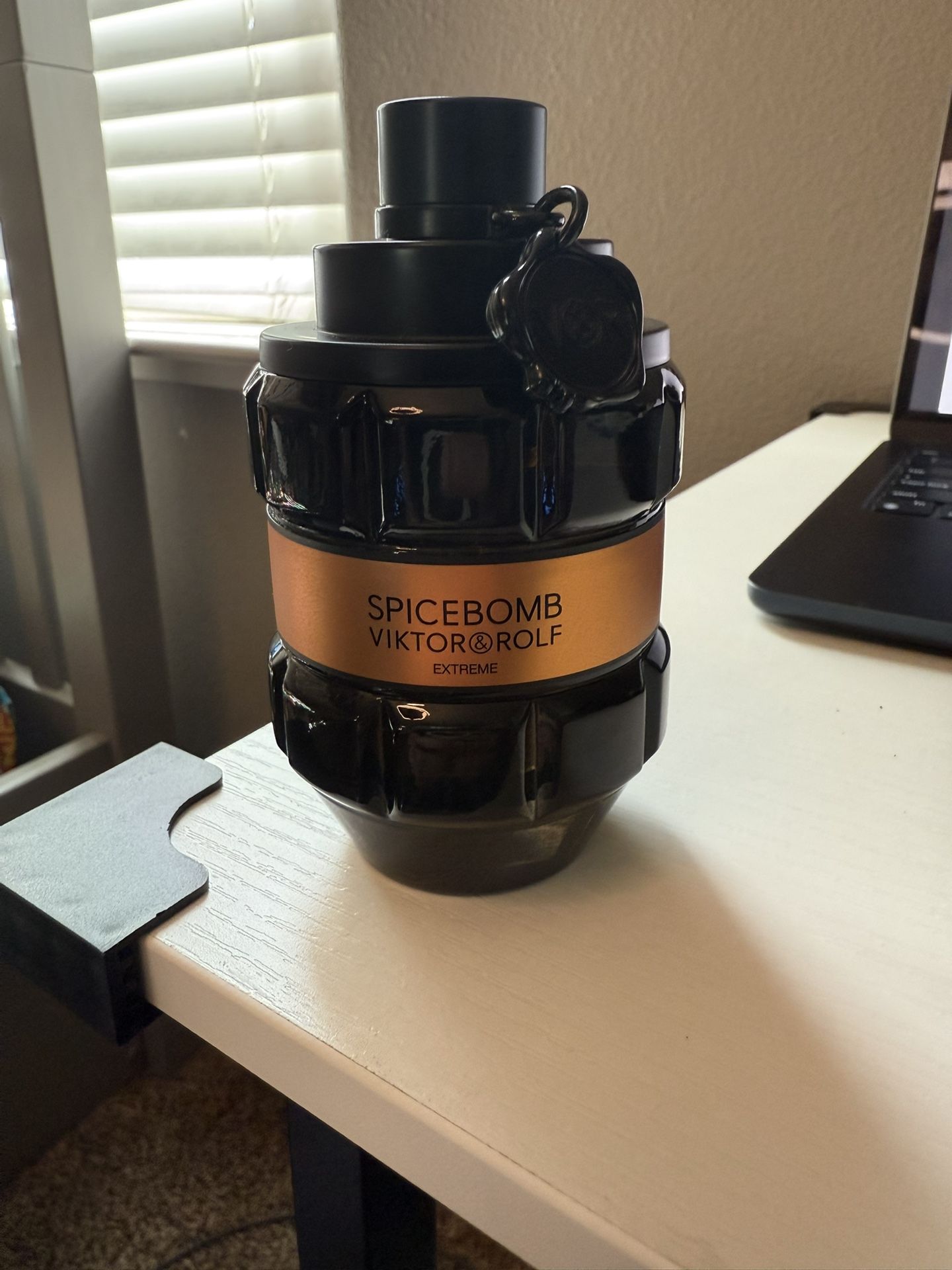 Viktor & Rolf SPICEBOMB EXTREME USED ONLY ONCE