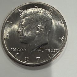1971 Brilliant Uncirculated Kennedy Half Dollar Beautiful Coin 191