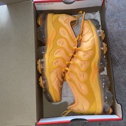 W Air Vapormax Plus