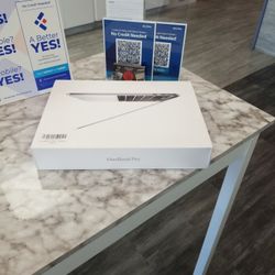 2020 Macbook Pro, 8GB RAM, 256GB HD. See Details For Full Description.