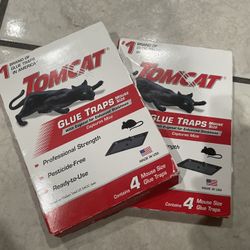 2 Tomcat Glue Traps