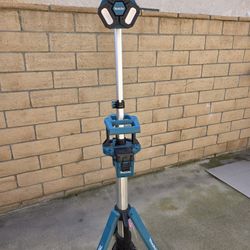 Makita Towet Light