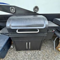 Traeger Silverton XL Pellet Grill