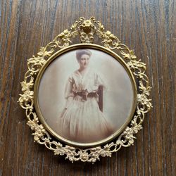 Antique Gilded Age Victorian Brass Ornate Photo Frame Floral Filigree Round 8"