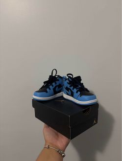 Jordan’ 1s University Blue/ Black