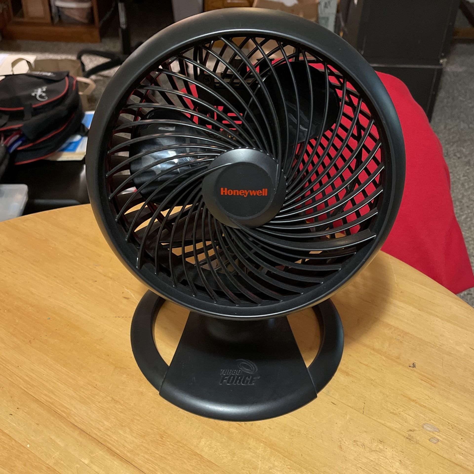 Honeywell Vornado 10” Oscillating Table Fan