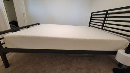 Tempur-Pedic Queen - Contour Select mattress (USED)
