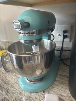 Artisan Kitchen Aid mixer