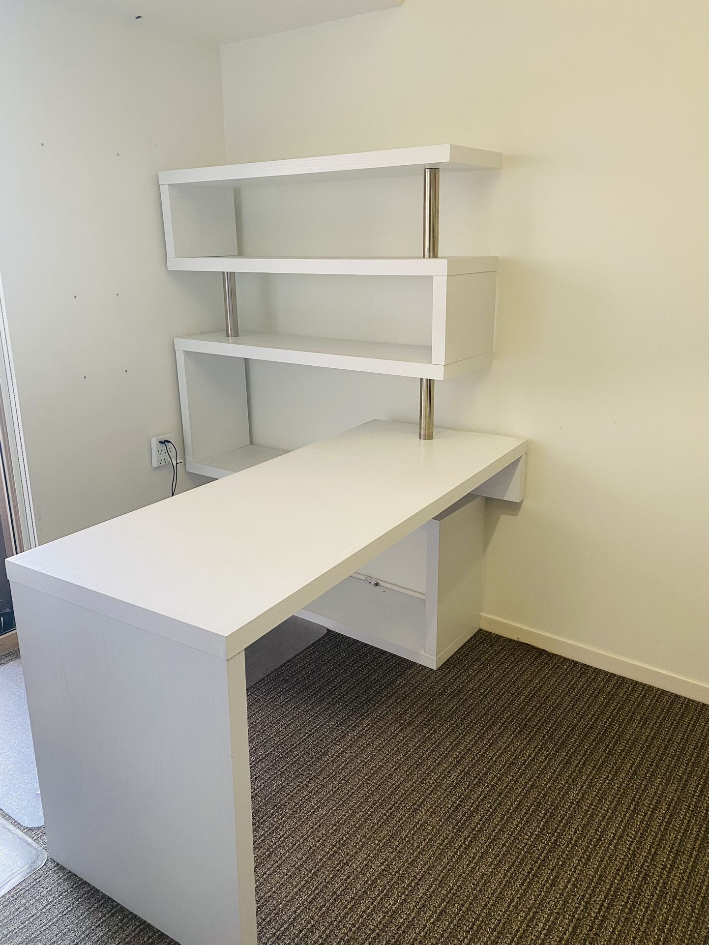 Modern/minimalist White Desk W/Bookshelf L- Shape Or Horizontal