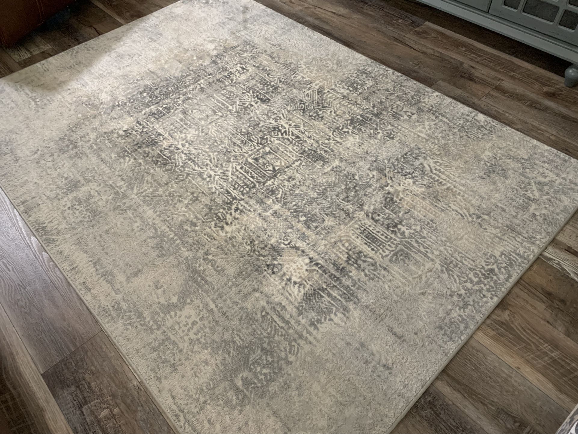 RUGS AMERICA AREA RUG “ ELLIANA “ SMOKE 5’ X 7’