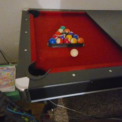 Pool, Table tennis