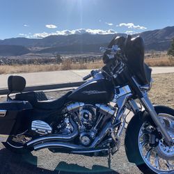 2013 Harley-Davidson FLHX Street Glide Special Upgraded