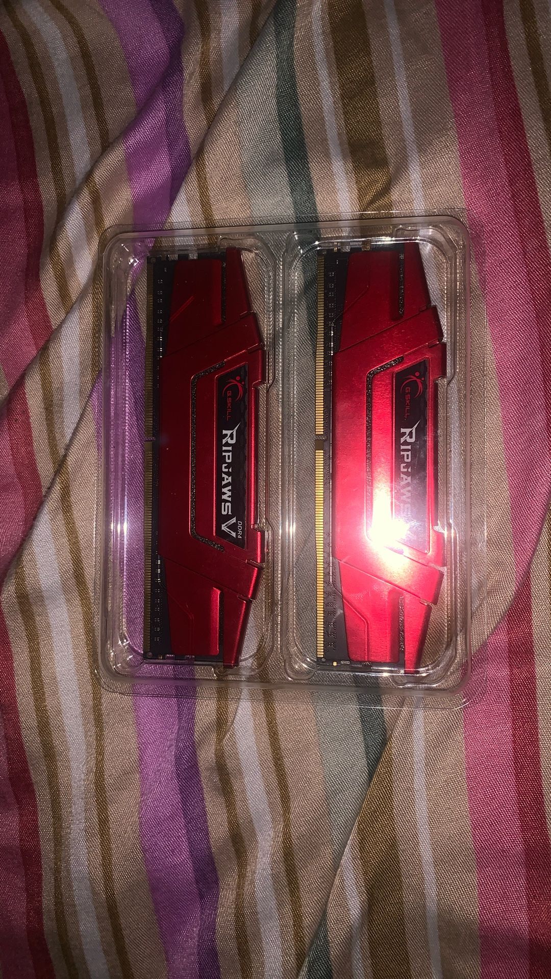 G. Skill Ripjaws V DDR4 2x8gb RAM