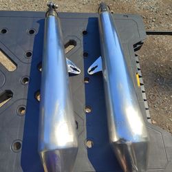 British Customs Predator Pro Exhaust, Thruxton 900