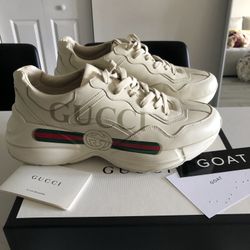 MEN'S RHYTON GUCCI LOGO LEATHER SNEAKER