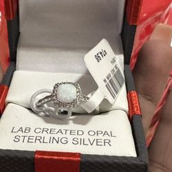 BRAND NEW REAL SILVER AND GEM RINGS FOR VALENTINES SIZE 7 $50 Each 