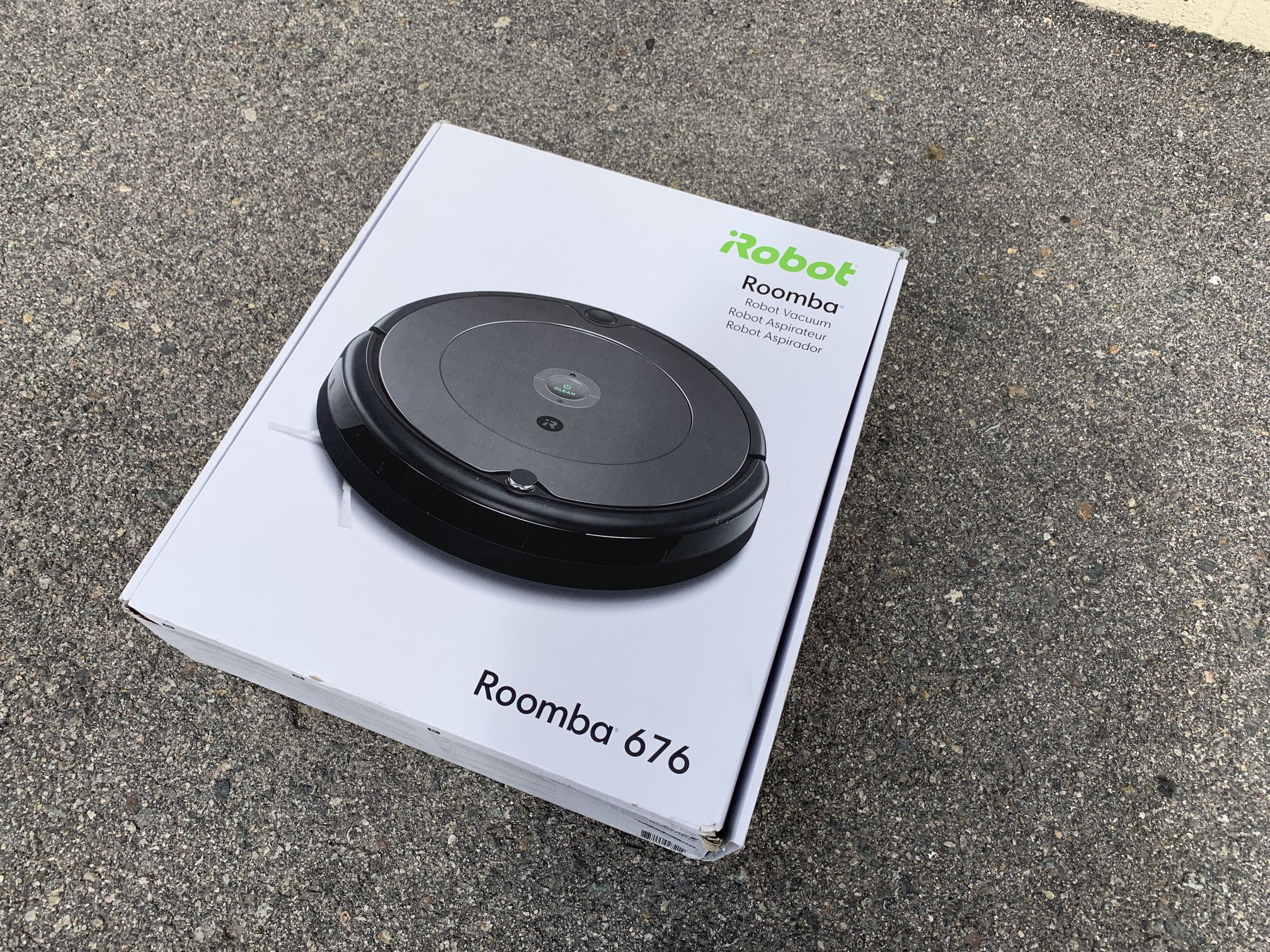 Aspirateur robot Roomba 676