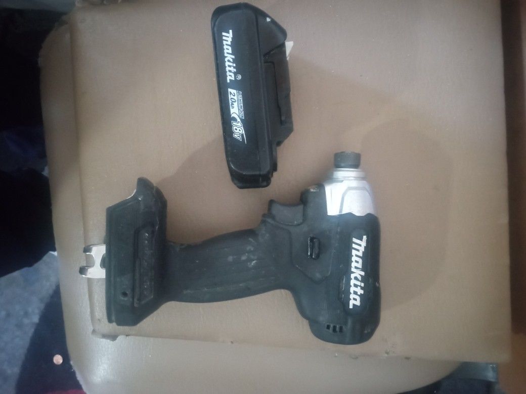 Makita Drill V18 With Battery