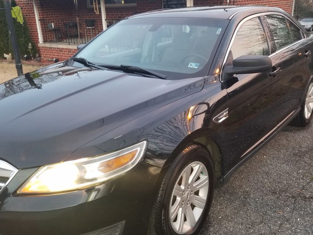 2013 Ford Taurus