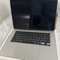 15-inch MacBook Air with Apple M2 chip, excellent condition!!
