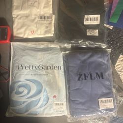 4 New Women’s Medium Shirts & 1 2piece