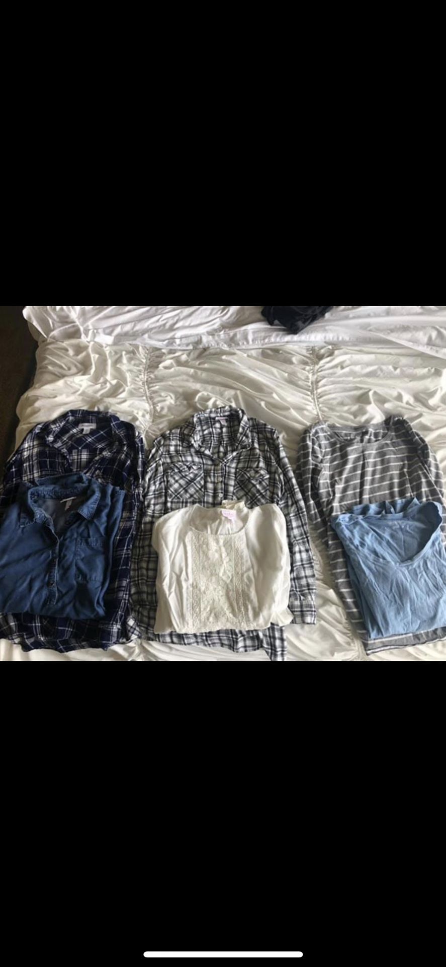 Used Small/Medium maternity clothes