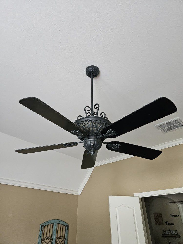 Attractive Unusual Ceiling Fan 52"