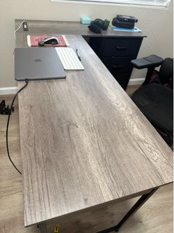 Modern L-Shaped Office Desk with 4-Drawer Cabinet & Ergonomic Mesh Chair – Excellent Condition