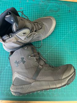 Work boots under armour size 9.5